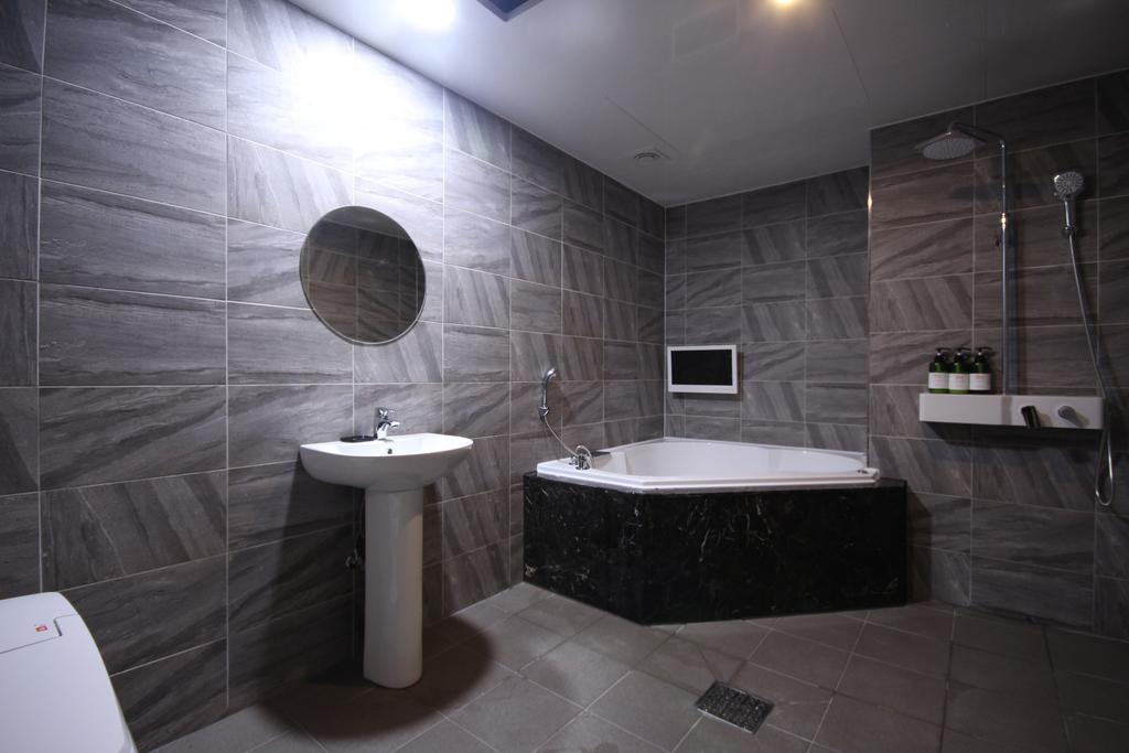 Dove Hotel Ulsan Exterior photo